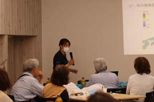 【画像】糖尿病クイズは患者さんも楽しみながら参加され会場も盛り上がりました 【画像】糖尿病クイズは患者さんも楽しみながら参加され会場も盛り上がりました